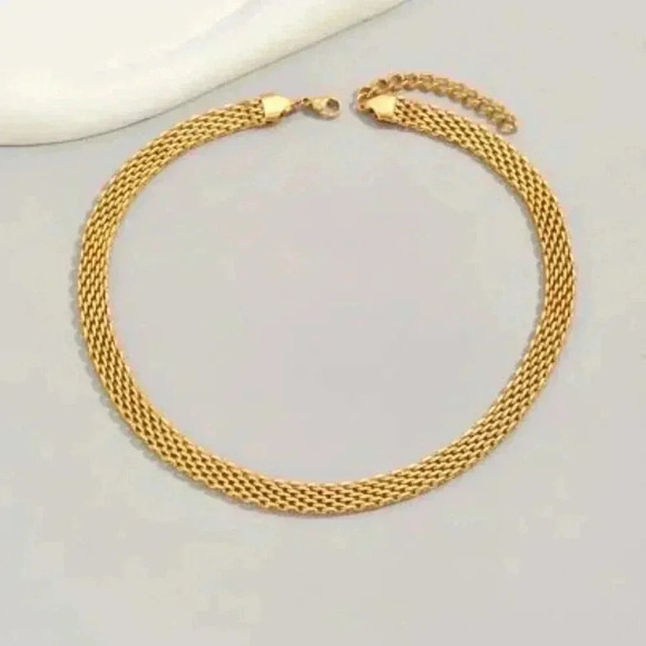 New 18k Gold Filled Mesh Chain Necklace 15 inches adjustable to 17.5 inches - Picture 3 of 3